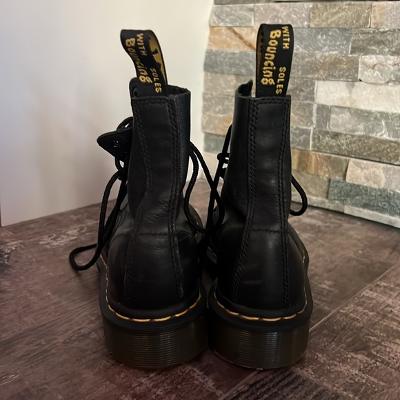 Dr Martins Pascal  Ladies size 5 Amazing condition - Picture 4 of 5